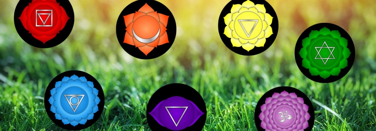 de kleuren van de chakra's hebben hun eigen ritme